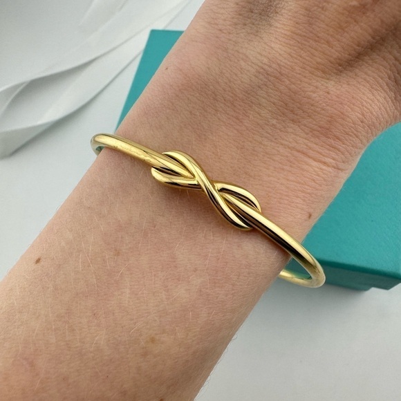 Tiffany & Co. 18k Yellow Gold Infinity Cuff Bracelet with Bracelet Box 18g - Picture 6 of 8